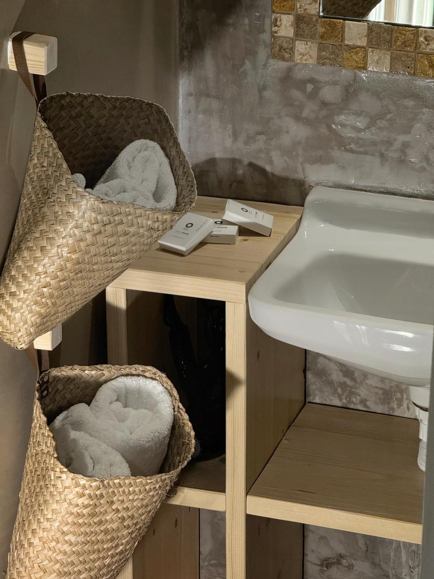Opora Apartment Ermoupoli Ngoại thất bức ảnh